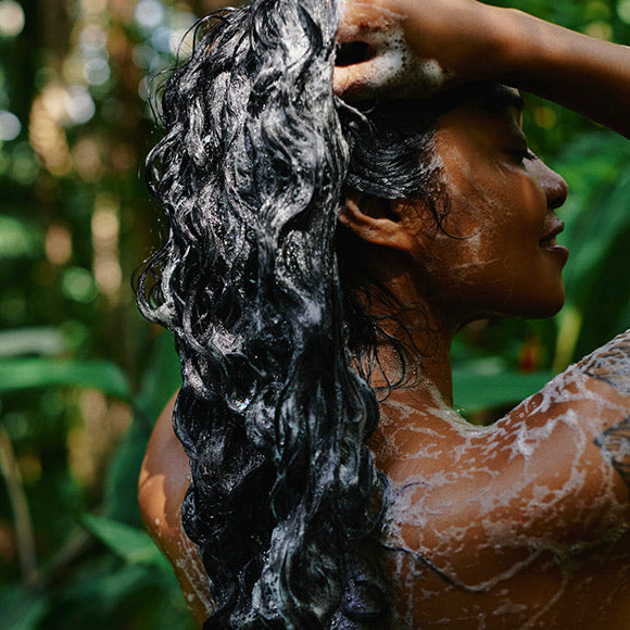 Your hair will show nature’s protective power&nbsp;Say bye to damaged, dry, or lackluster hair with this moisture-rich conditioner! It’s an anti-damage ally to effectively untangle your hair, leaving it softer, moisturized, and nourished from roots to strands.&nbsp;