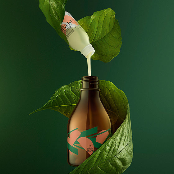 NOT A MINI, IT'S A CONCENTRATE!Just like magic, the 30ml concentrate bottle transforms into a powerful body lotion made with exclusive technology from the Amazon Forest. All it takes for you to unlock this beauty secret is some water to dilute the concentrate and our refillable packaging, which is included in this kit.